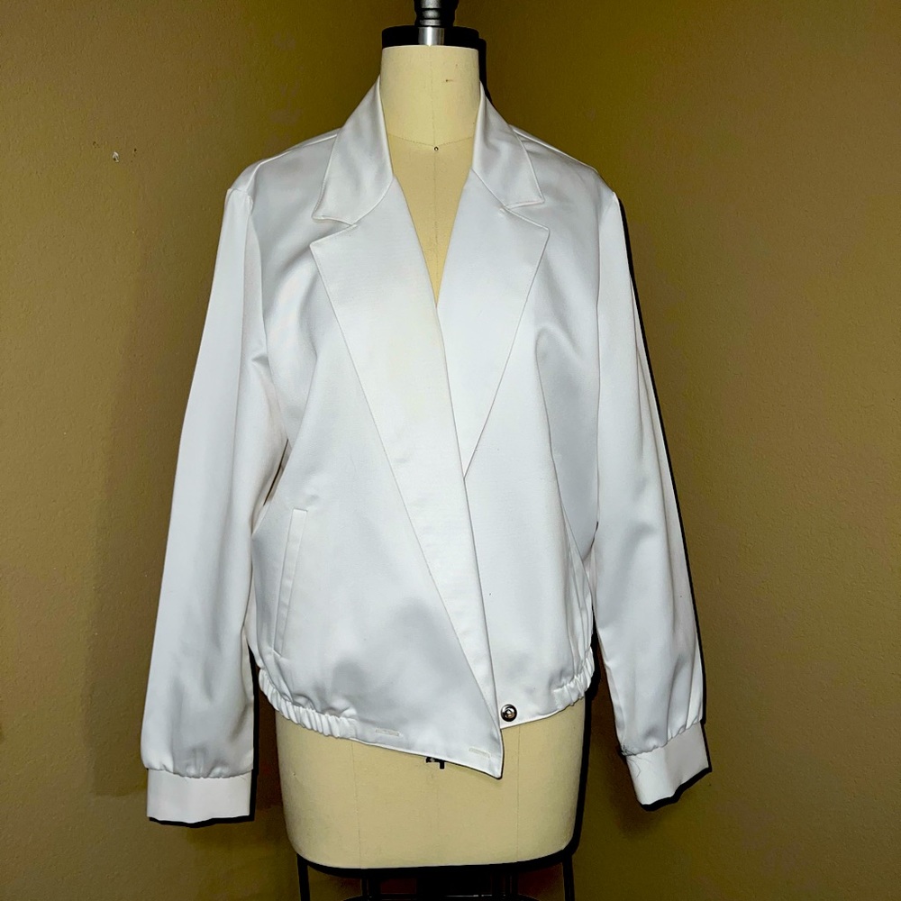 Women’s white blazer